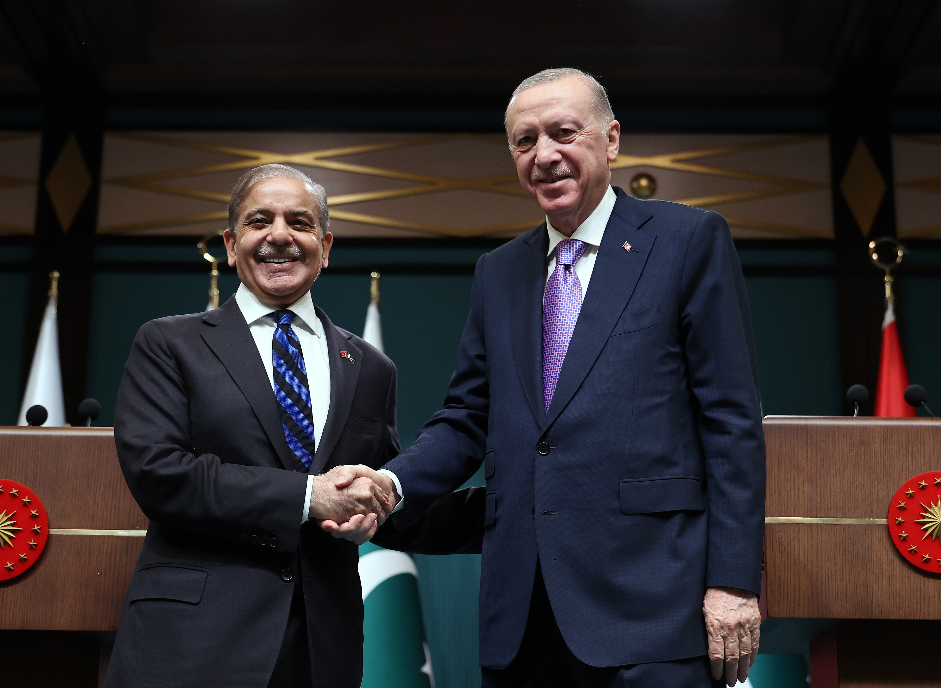 Cumhurbaşkanı Erdoğan Pakistan Başbakanı Şahbaz Şerif ile görüştü