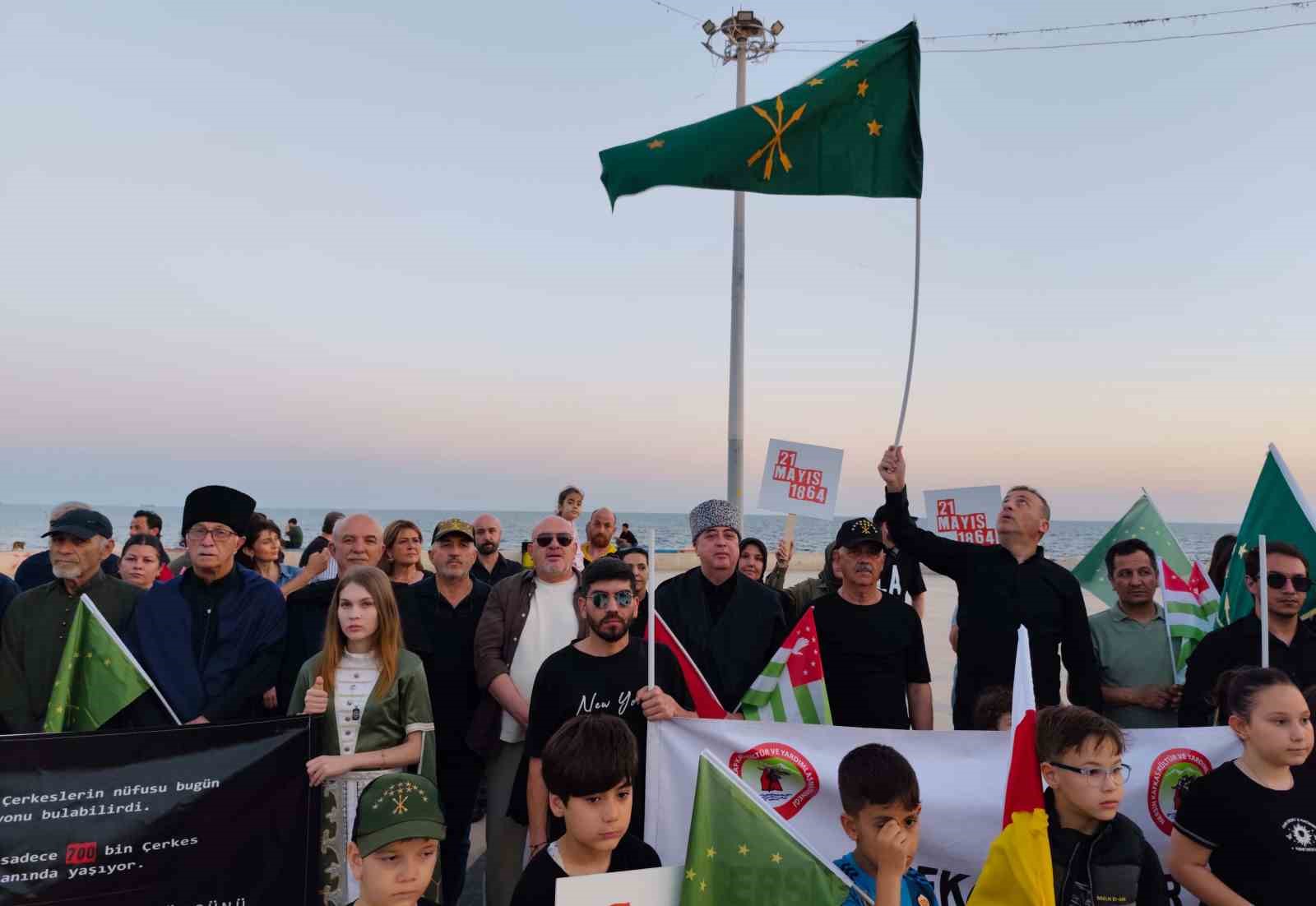 Çerkesler Karadeniz’de yitirdikleri atalarını Akdeniz’de andılar.