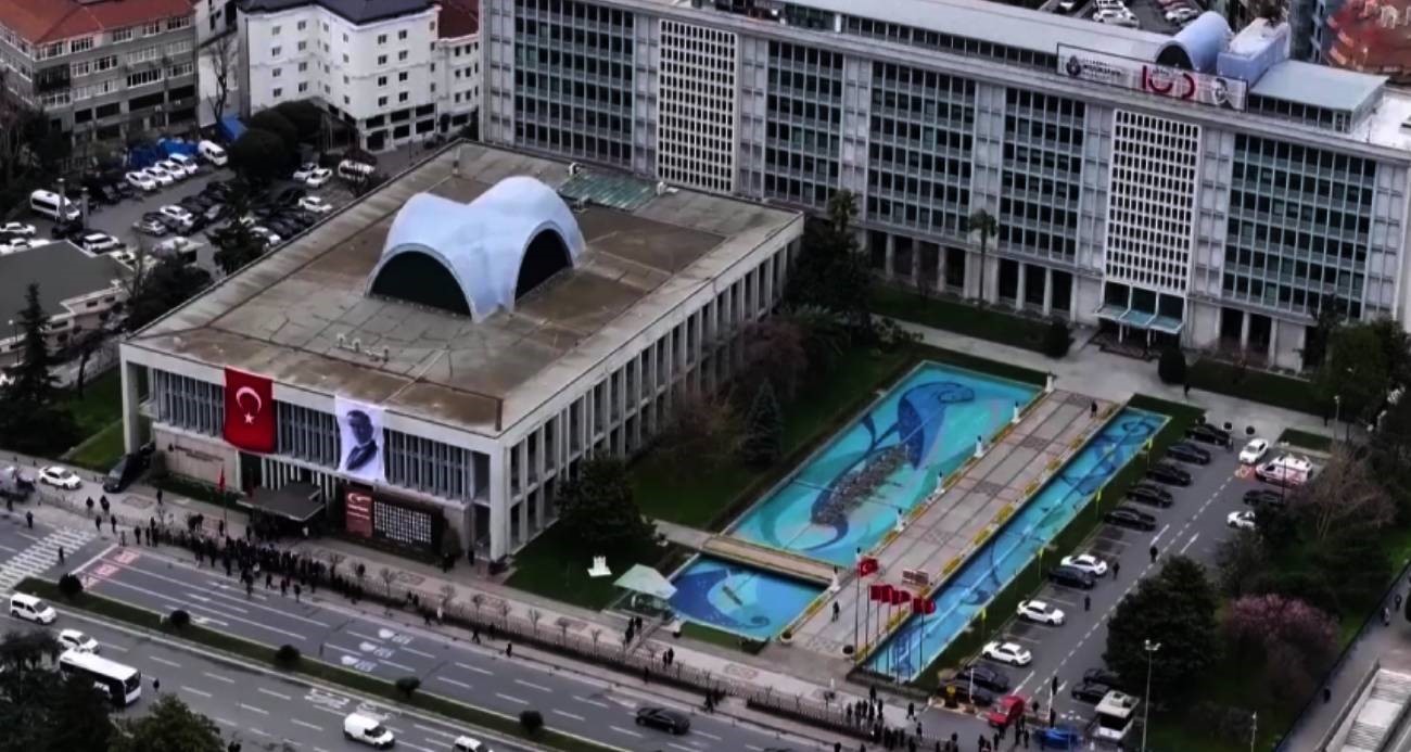İBB’deki yolsuzluk soruşturmasında 7 şüpheli tutuklandı.