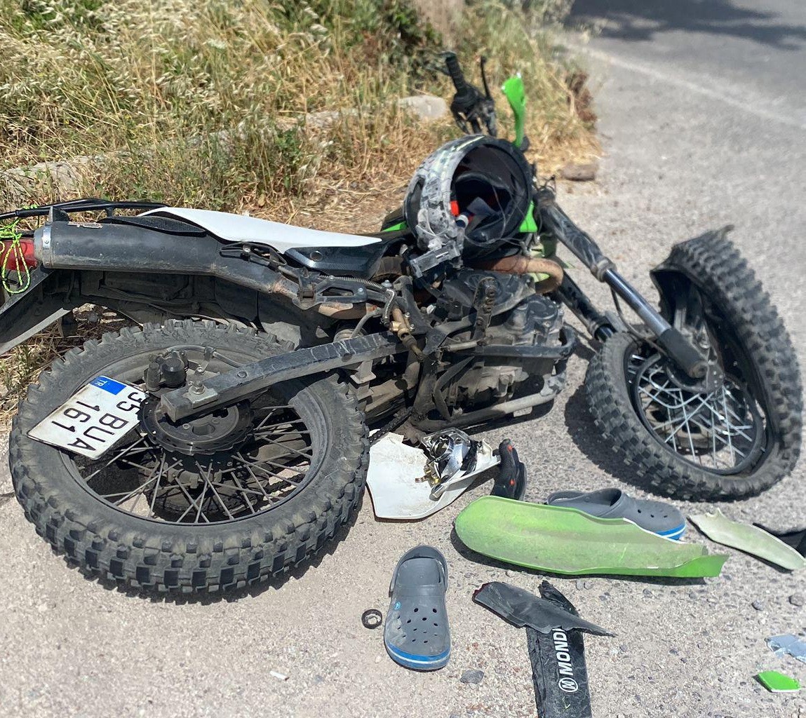 Kamyona çarpan sürücü hayatını kaybetti