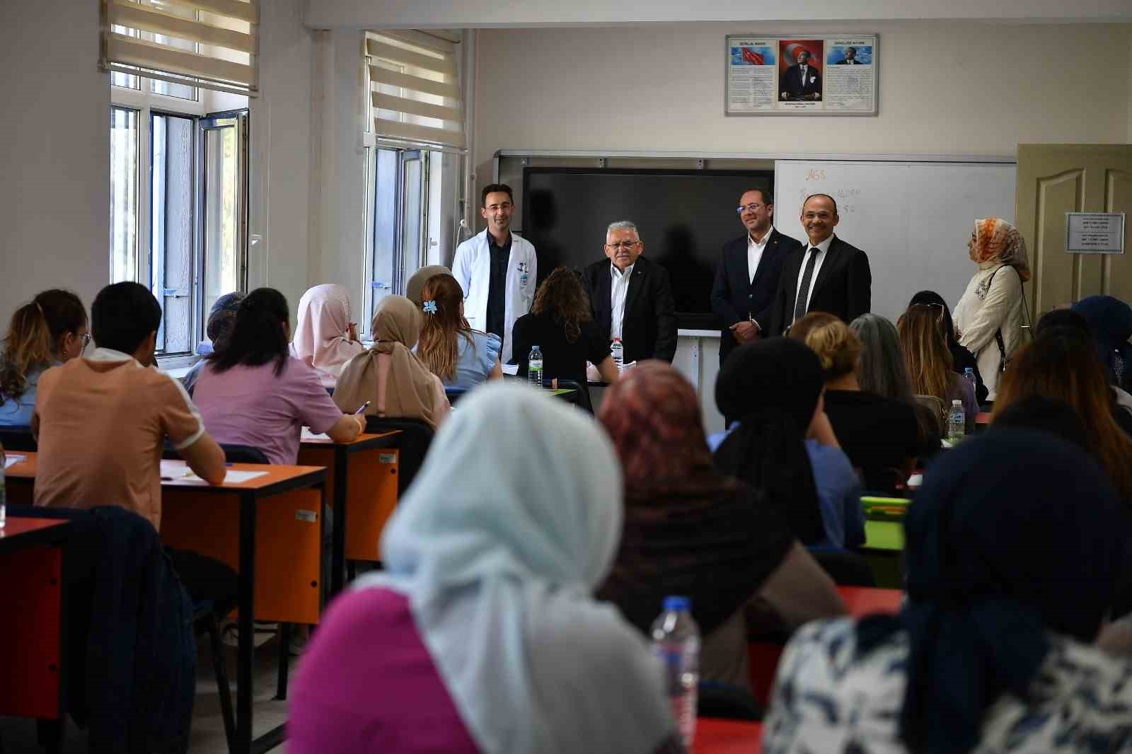 Başkan Büyükkılıç, KAYMEK AGS Kursu öğrencileri ile buluştu x