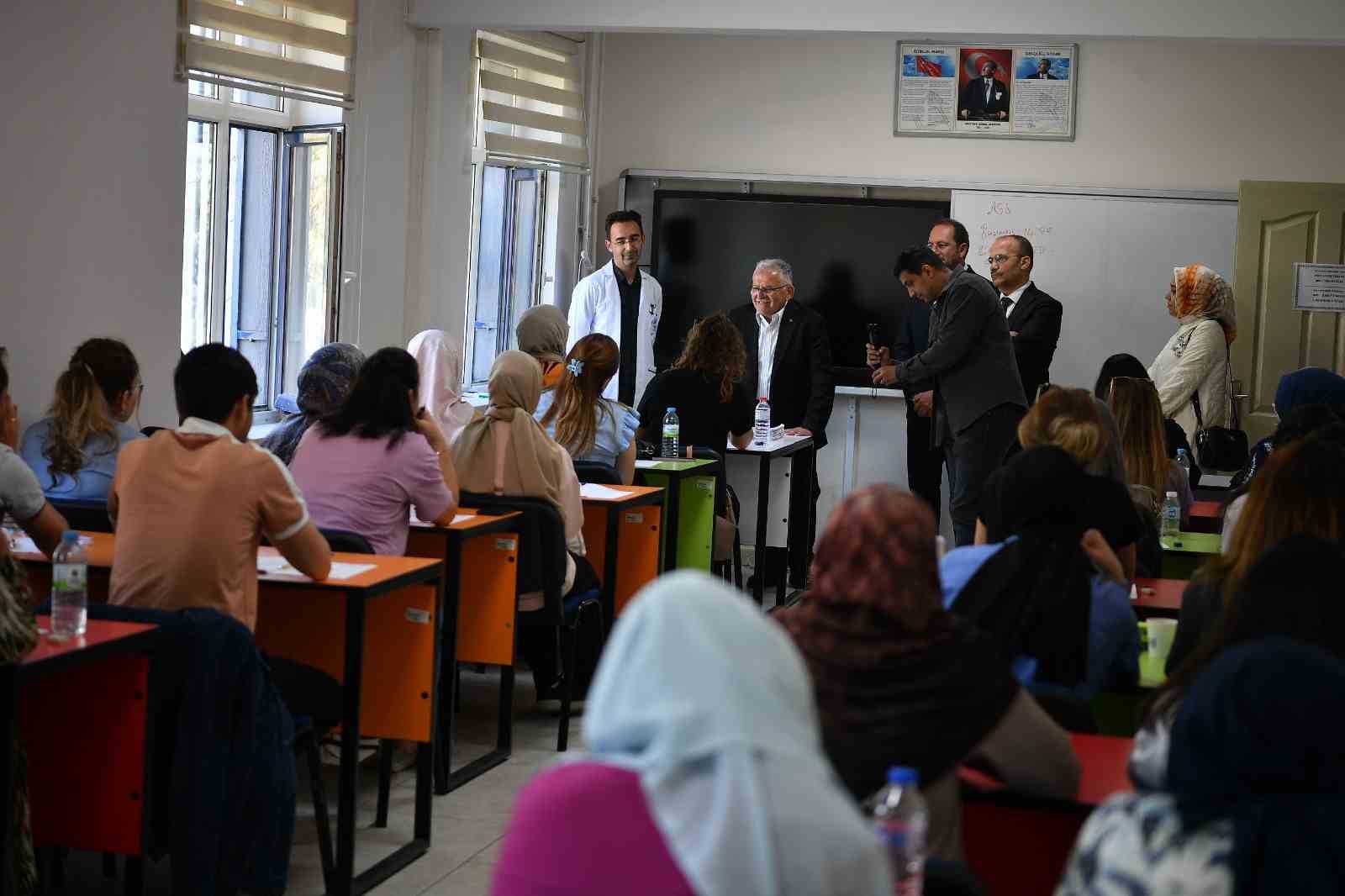 Başkan Büyükkılıç, KAYMEK AGS Kursu öğrencileri ile buluştu x