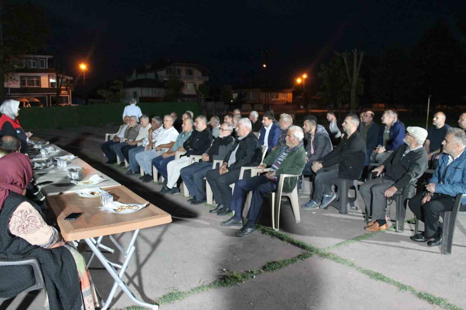 Çiftçiler zararlılara karşı bilgilendirildi 