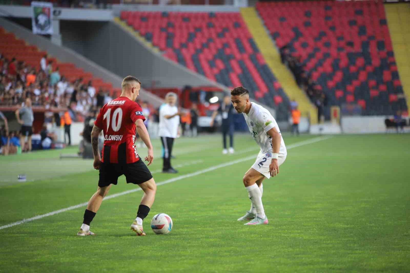 Trendyol Süper Lig: Gaziantep FK: 1 - Kasımpaşa: 0 (Maç devam ediyor) 