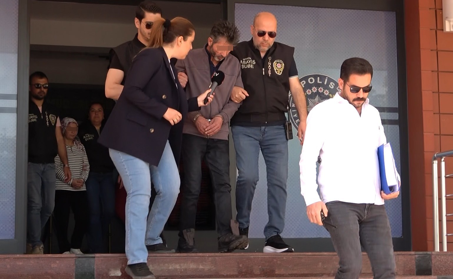 10 yıldır kayıp olan 32 yaşındaki adamın arkadaşı cinayet şüphesiyle tutuklandı 