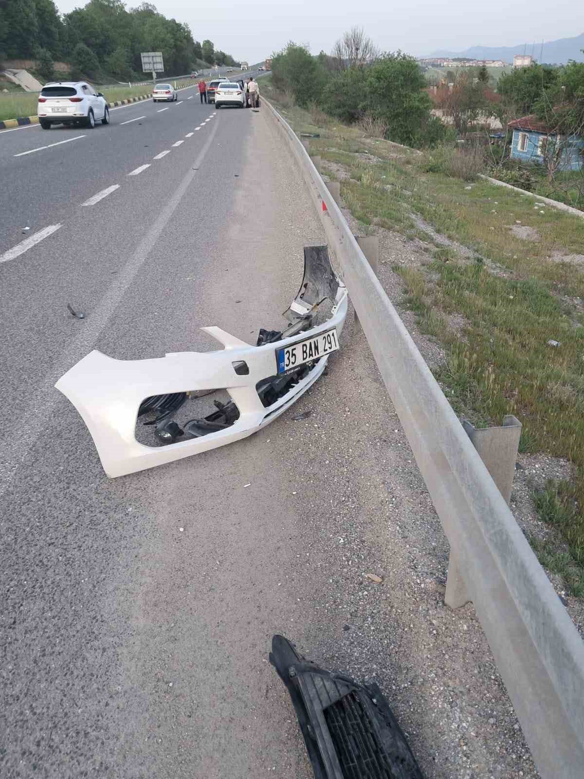Bolu’da iki otomobil çarpıştı: 2 yaralı 