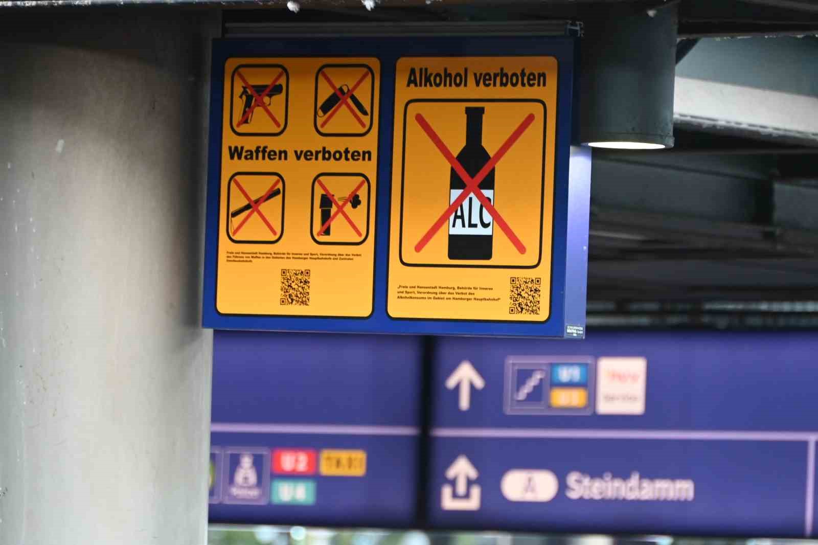 Hamburg’da tren istasyonunda 
