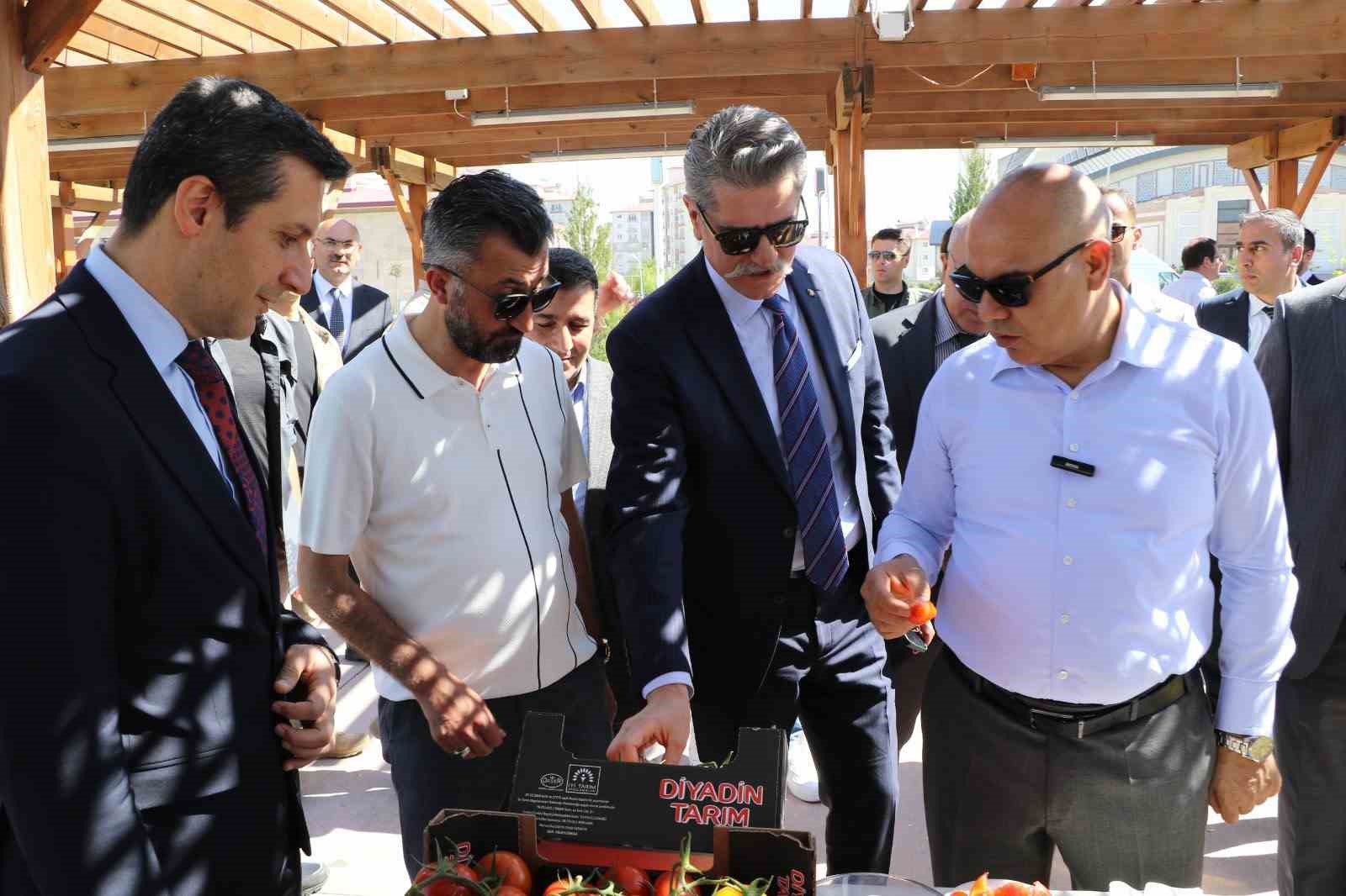 Ağrı mutfağının eşsiz tatları ziyaretçileri mest etti.