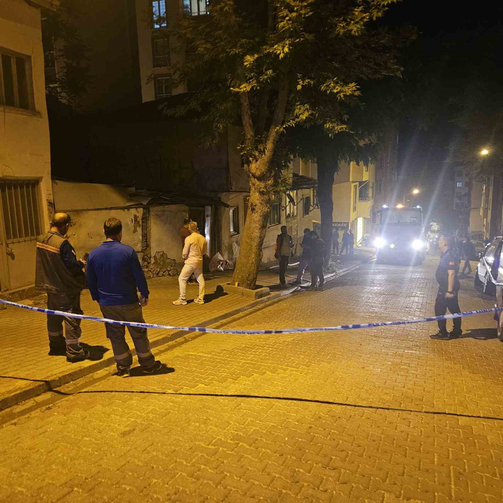 Bilecik’te çıkan yangında dumanlar gökyüzünü kapladı 