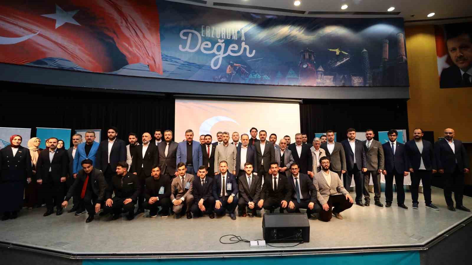 Türkiye Gençlik Vakfı’nın genel kuruluna yoğun ilgi 