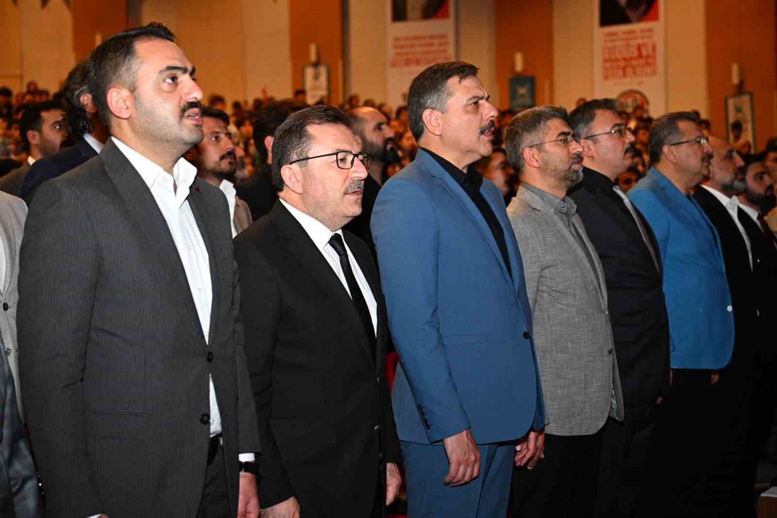 Türkiye Gençlik Vakfı’nın genel kuruluna yoğun ilgi 