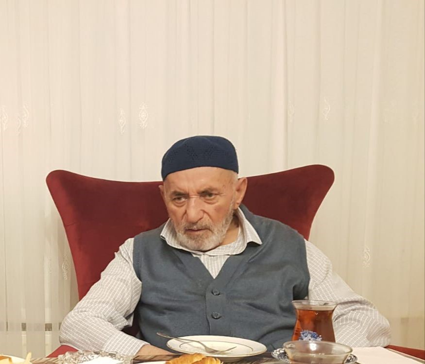 Oltu bir çınarına daha veda etti 
