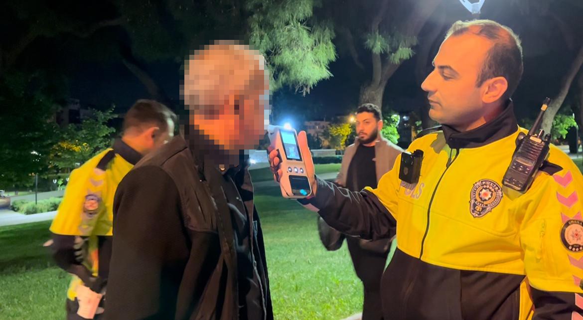Uygulamayı görünce yaya kaçmayı denedi, yine yakalandı 