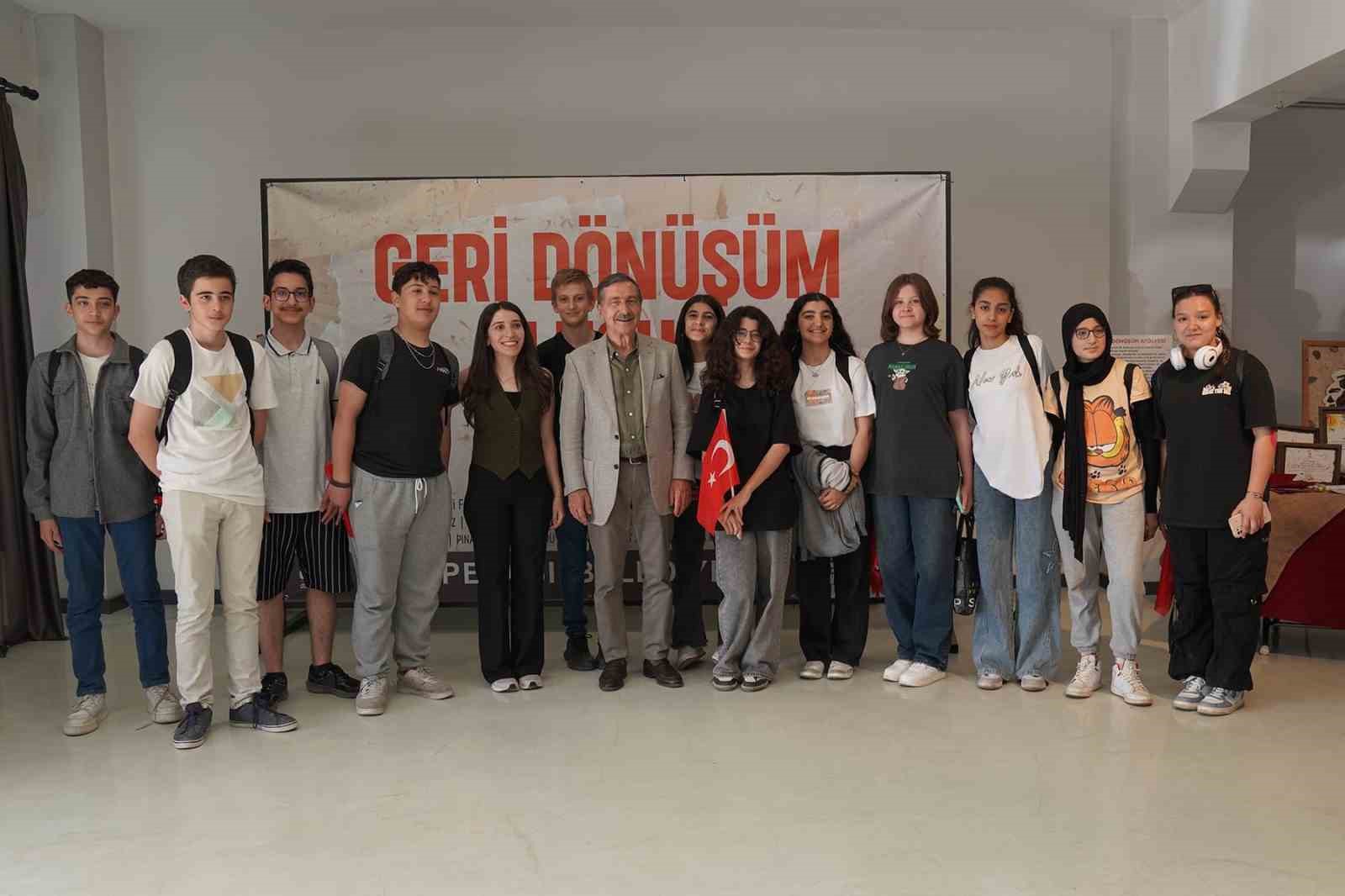 Geri dönüşüm oluşum sergisi açıldı 