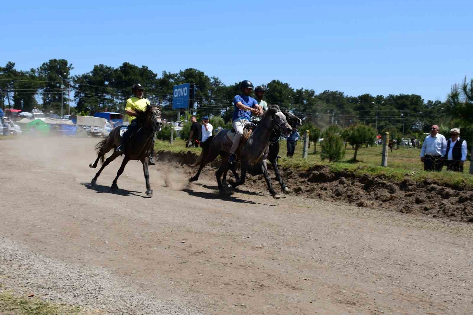 Sakarlı Hıdırellez Festivali’nde Rahvan At Yarışları coşkusu 