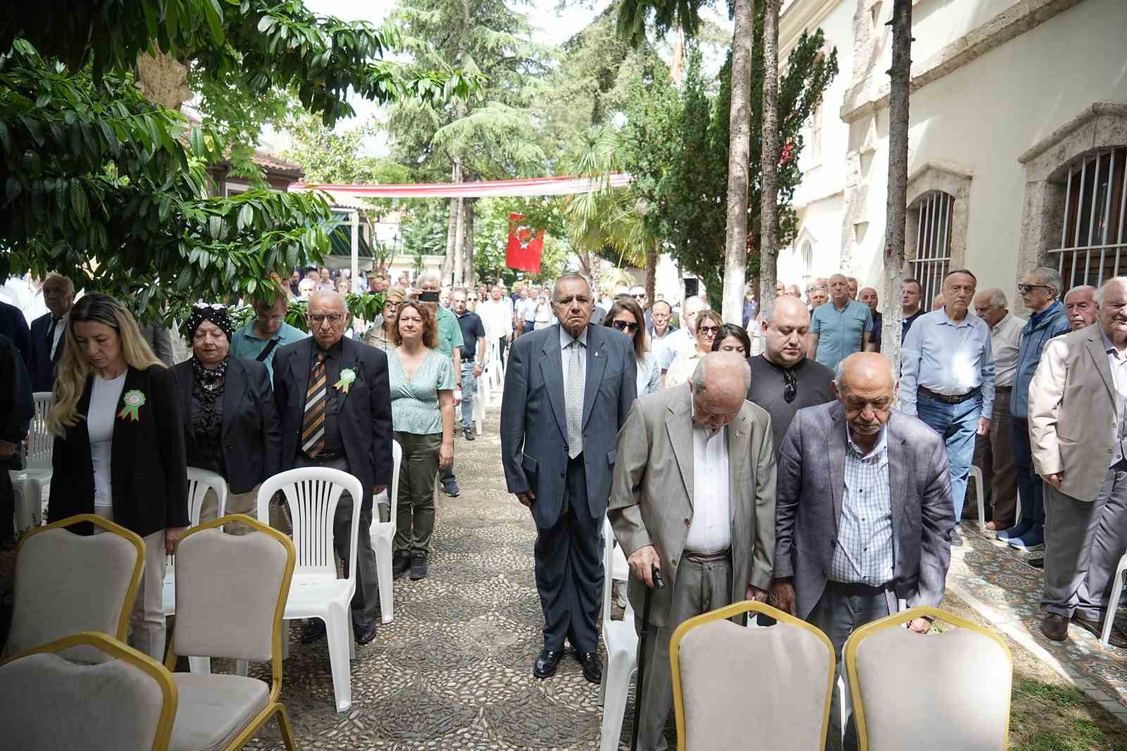 Eski mezunlar pilav gününde buluştu 