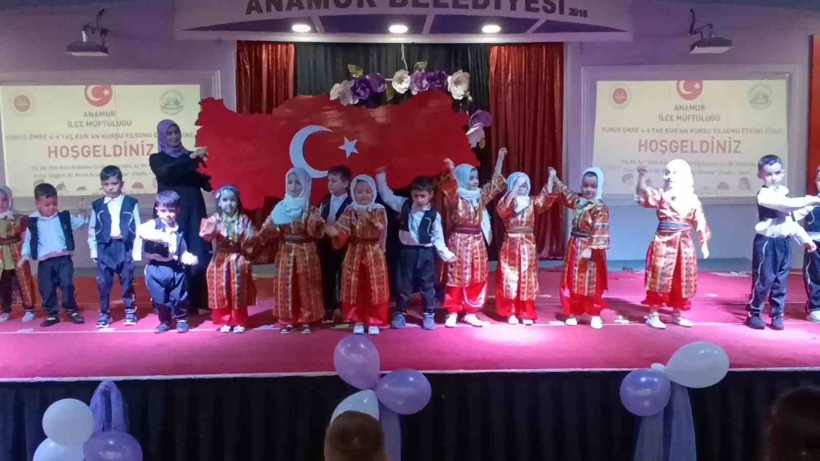 Anamur’da 4-6 yaş öğrencileri yıl sonu heyecanı yaşadı 
