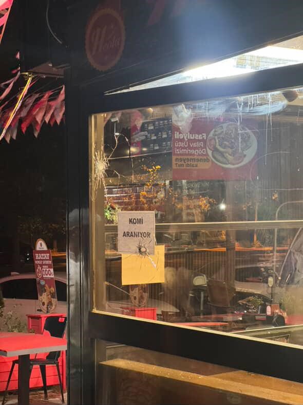 Esenyurt’ta bir dönerci ve rezidansa kurşun yağmuru: O anlar kamerada 