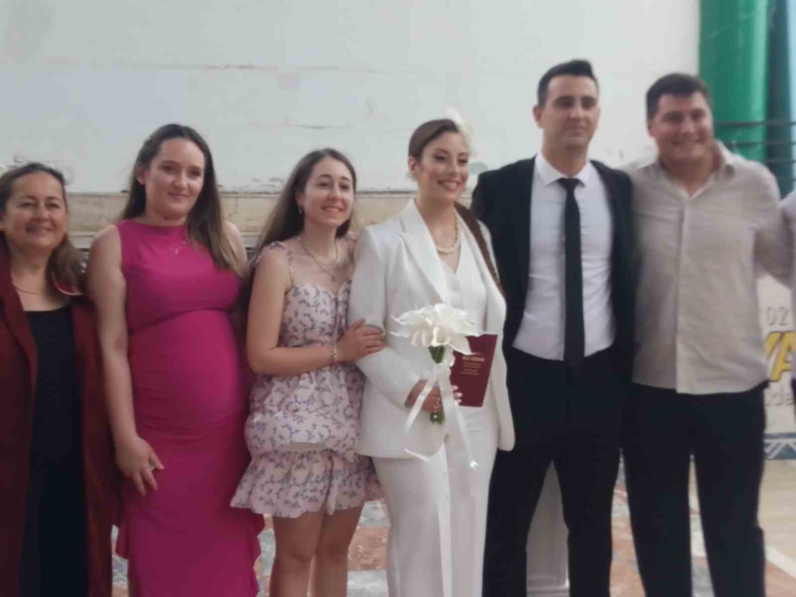 Fethiye’de 25 Mayıs tarihli nikah çılgınlığı 