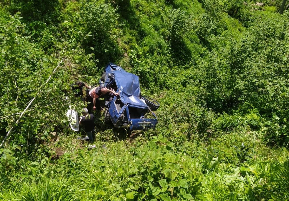 Ordu’da otomobil 200 metrelik uçuruma yuvarlandı: 1 yaralı 