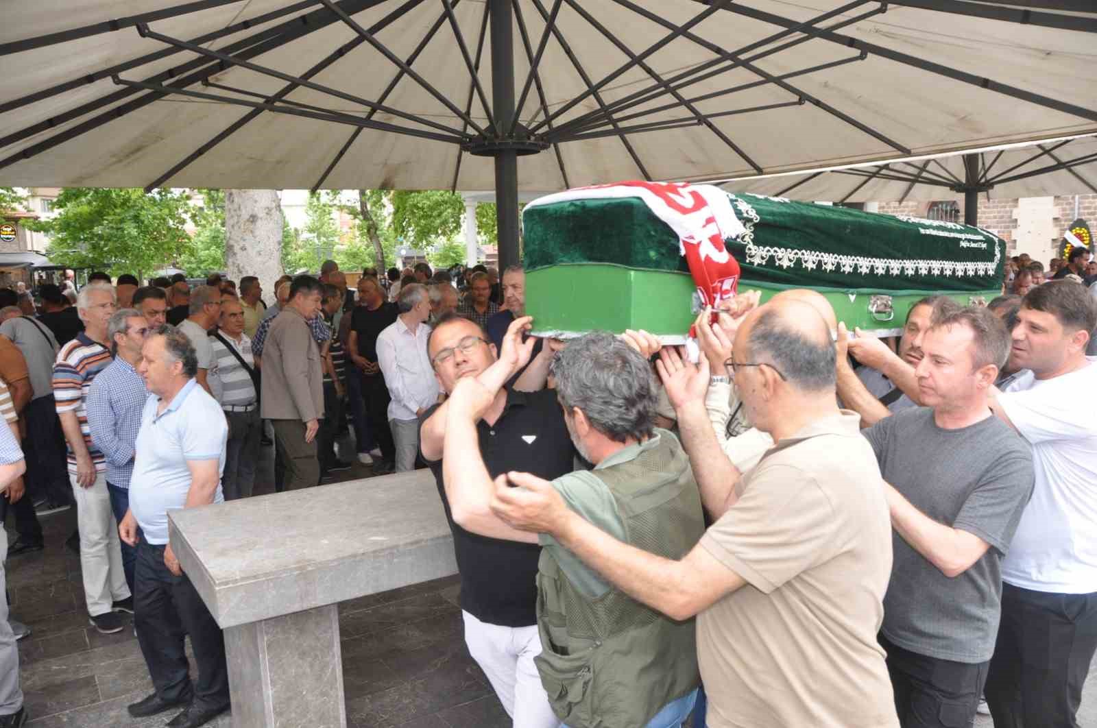 Ali Hikmet Akkaş toprağa verildi 