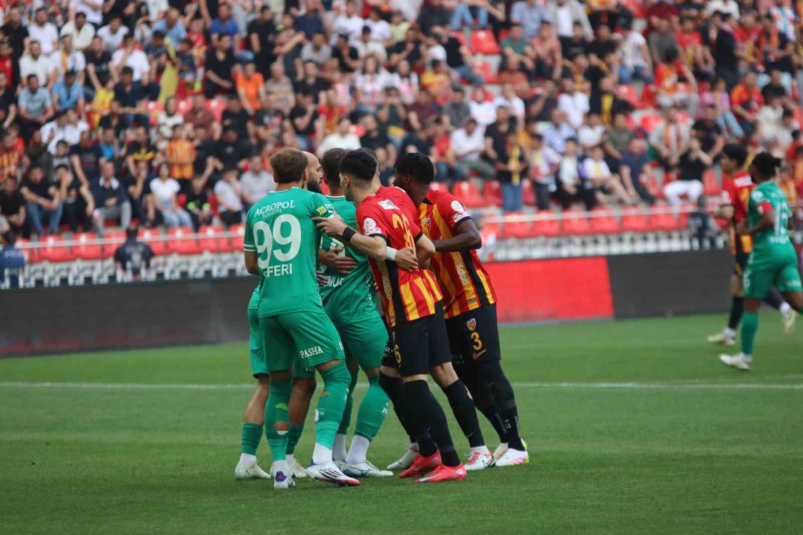 Trendyol Süper Lig: Kayserispor: 0 - Bodrum FK: 1 (Maç devam ediyor) 