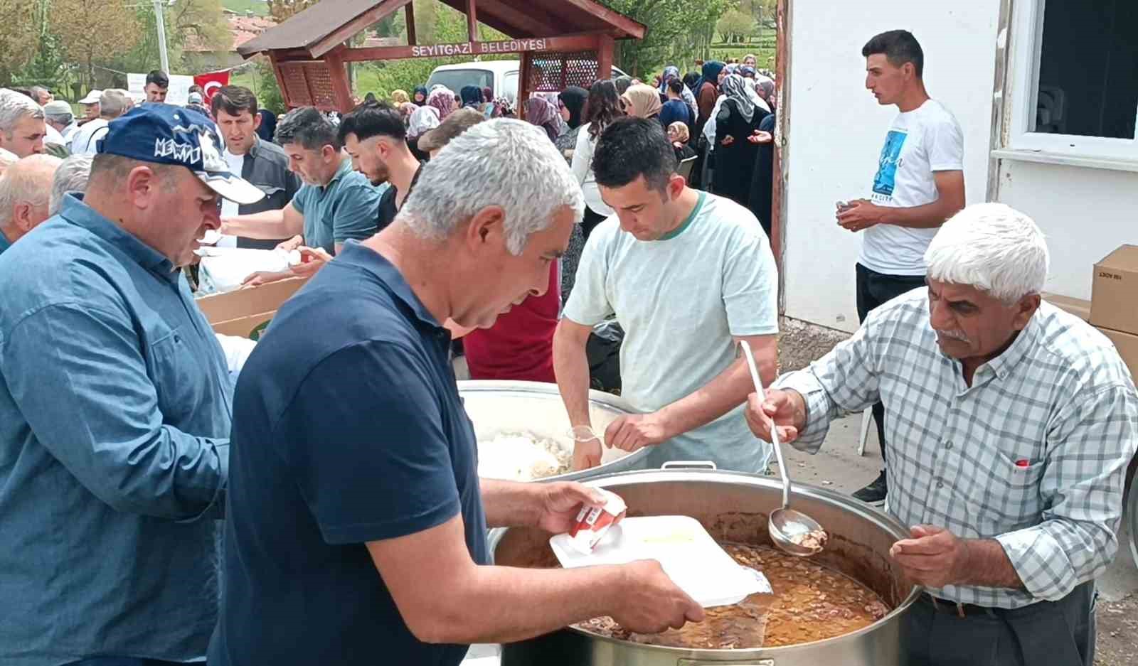 Göcenoluk’ta yağmur duası ve sıla-i rahim etkinliği 
