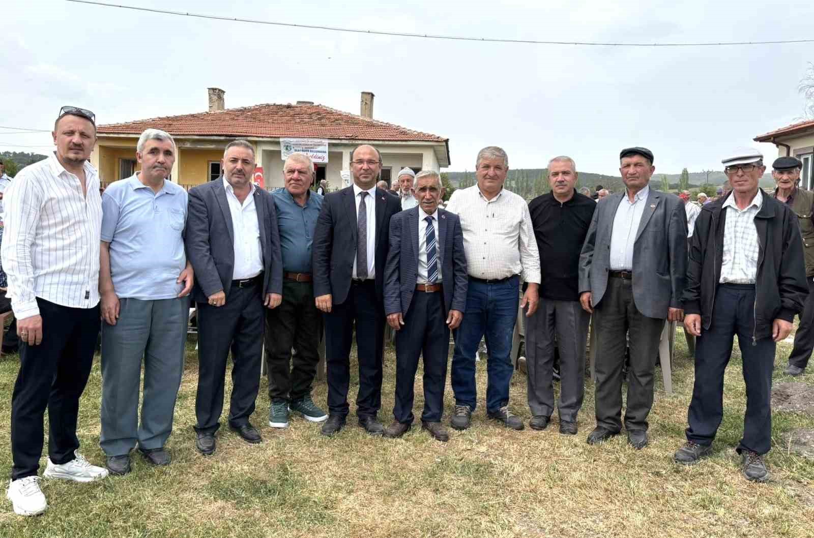 Göcenoluk’ta yağmur duası ve sıla-i rahim etkinliği 