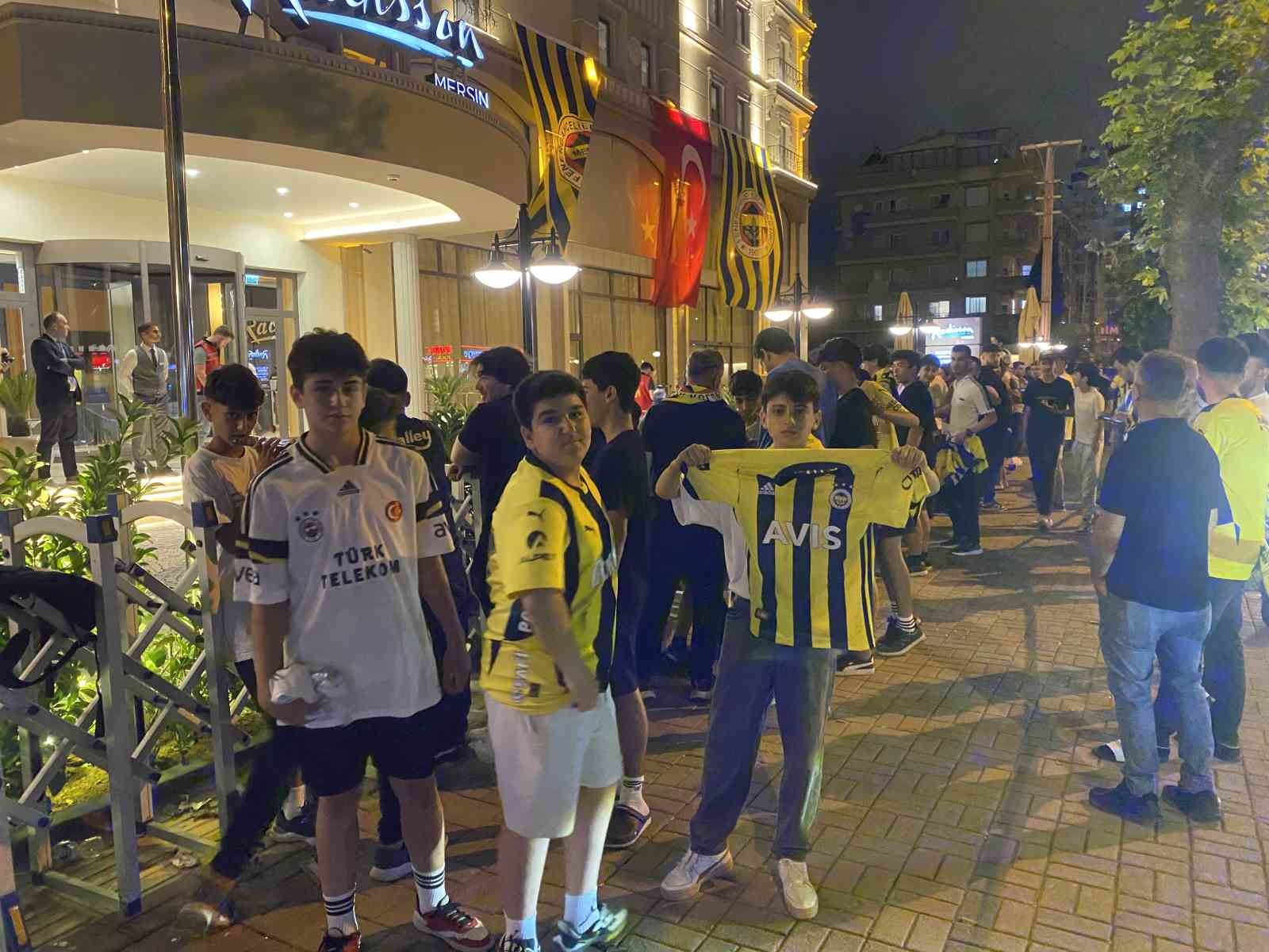 Fenerbahçe Mersin’e geldi 