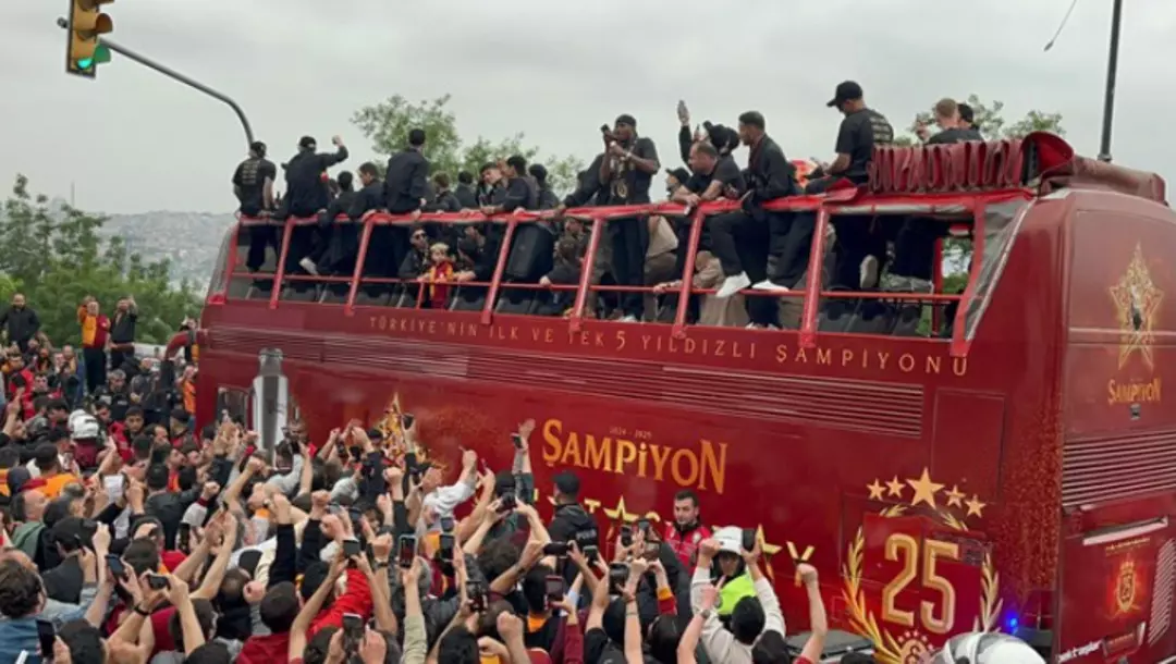 Osimhen Şaşkınlığını Gizleyemedi: “Bu Kulüp Çok Büyük!”