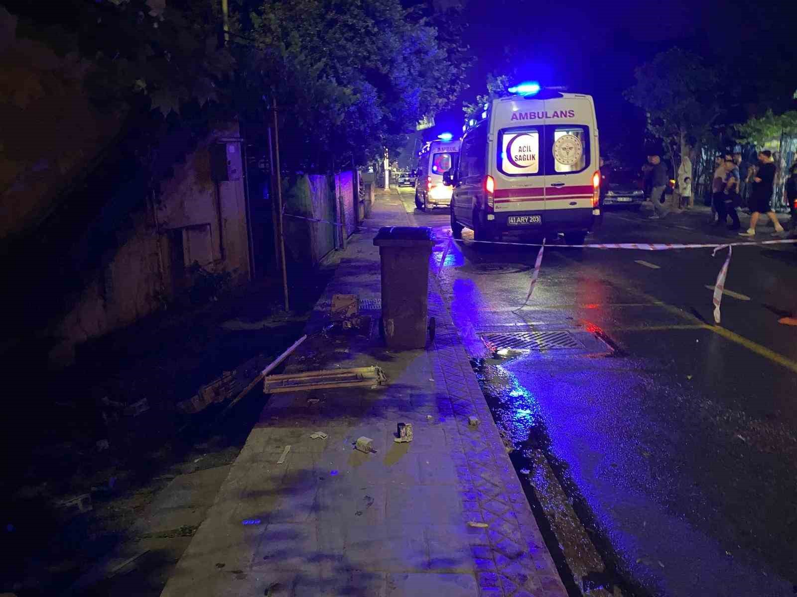 İzinsiz alınan araçla ortalığı savaş alanına çevirdiler: 3 yaralı 