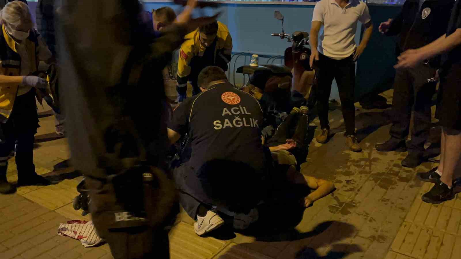 Bursa’da bıçaklı kavga: 3 yaralı 