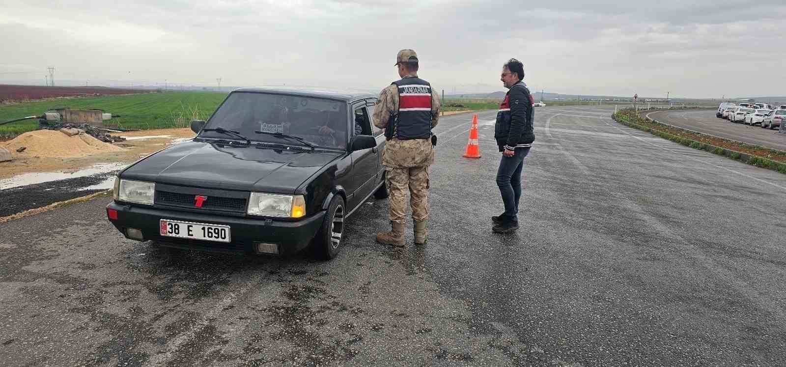 Kilis’te aranan 24 şahıs Jandarma tarafından yakalandı 