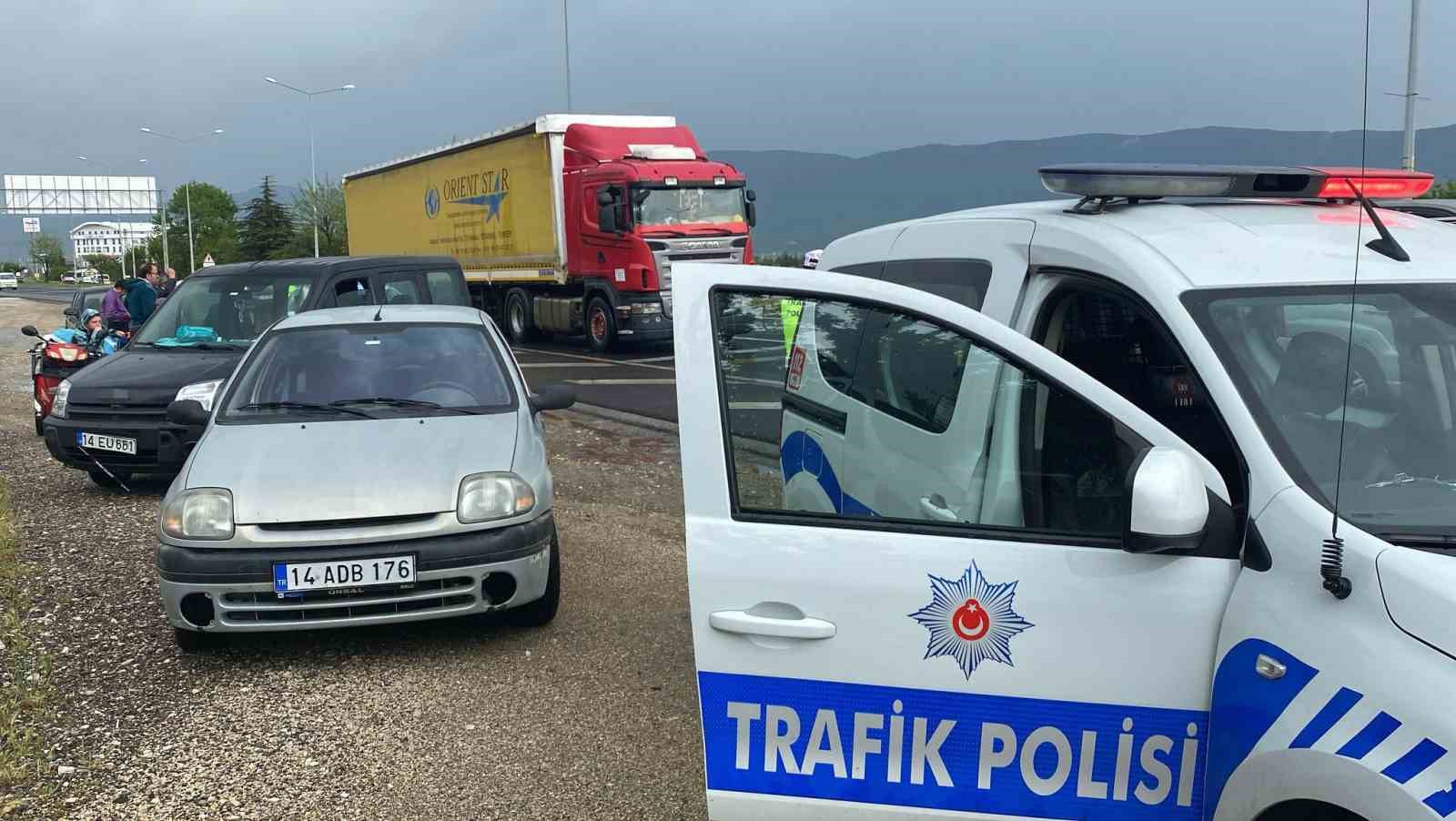 Bolu’da 3 araçlı zincirleme kaza: 1 yaralı 