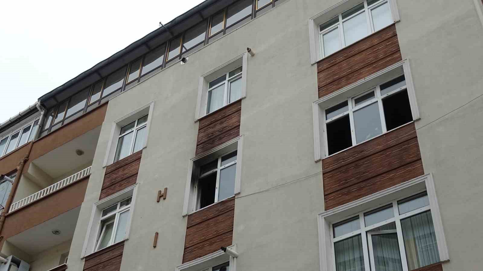 Samsun’da yangın paniği: Babasına kızıp evi ateşe verdi