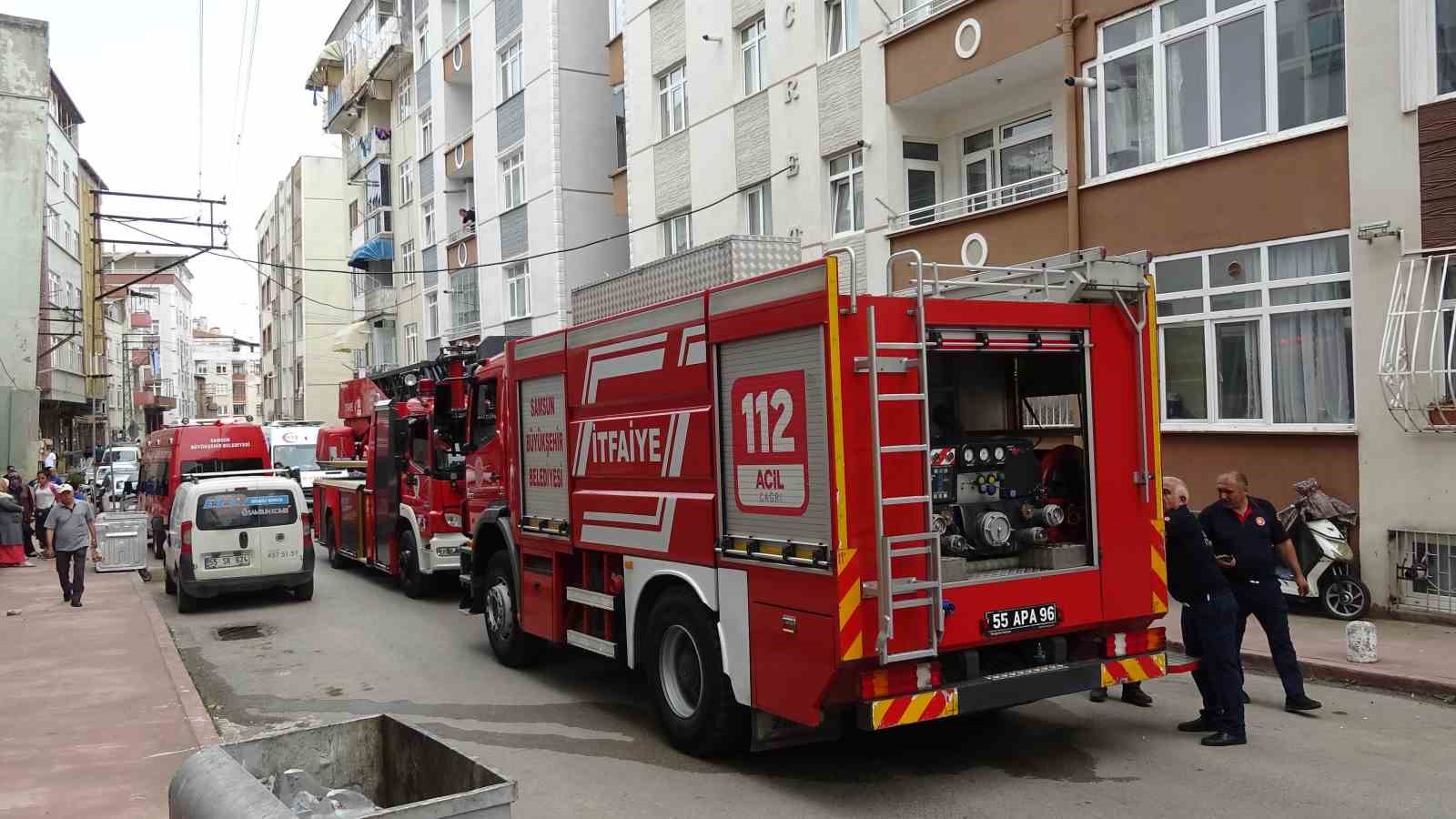 Samsun’da yangın paniği: Babasına kızıp evi ateşe verdi 