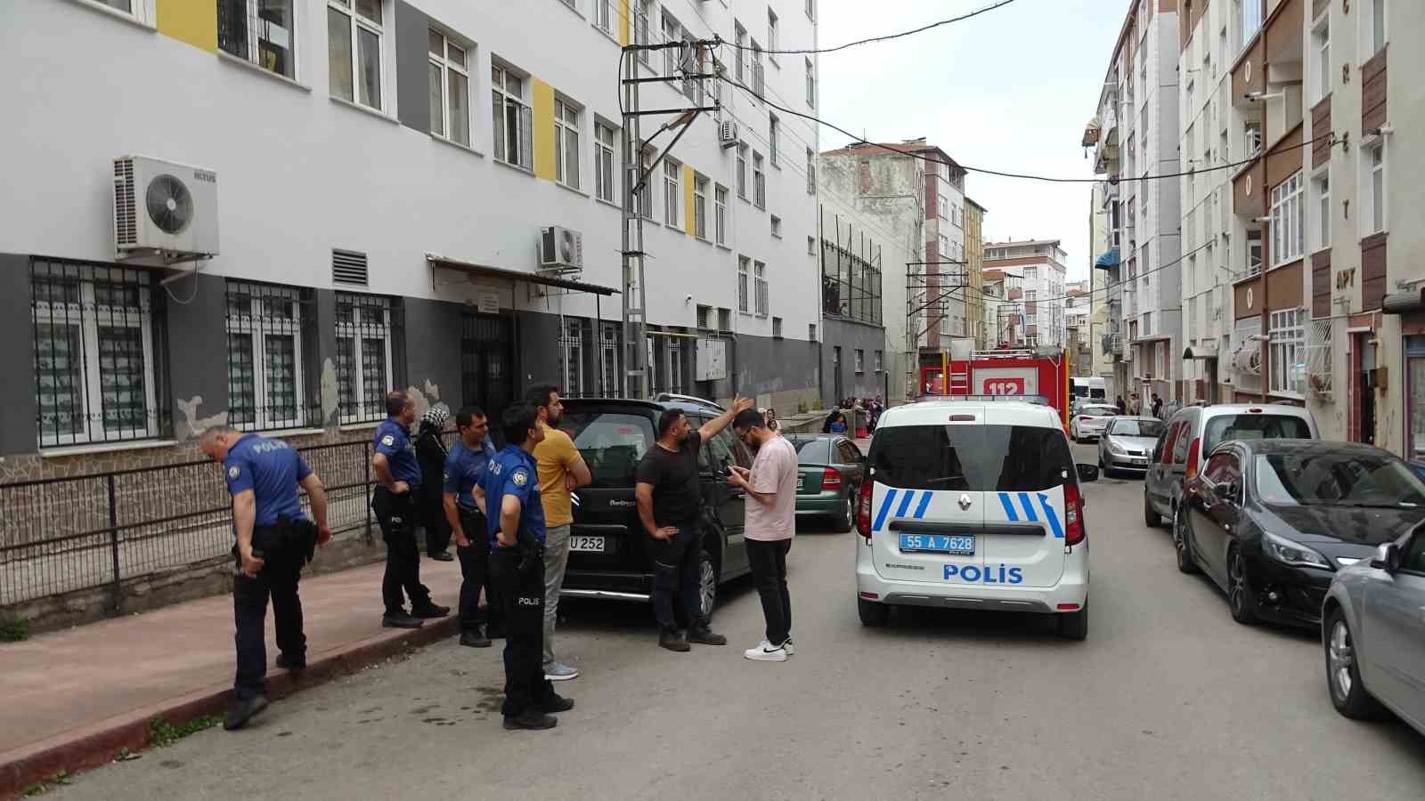 Samsun’da yangın paniği: Babasına kızıp evi ateşe verdi 