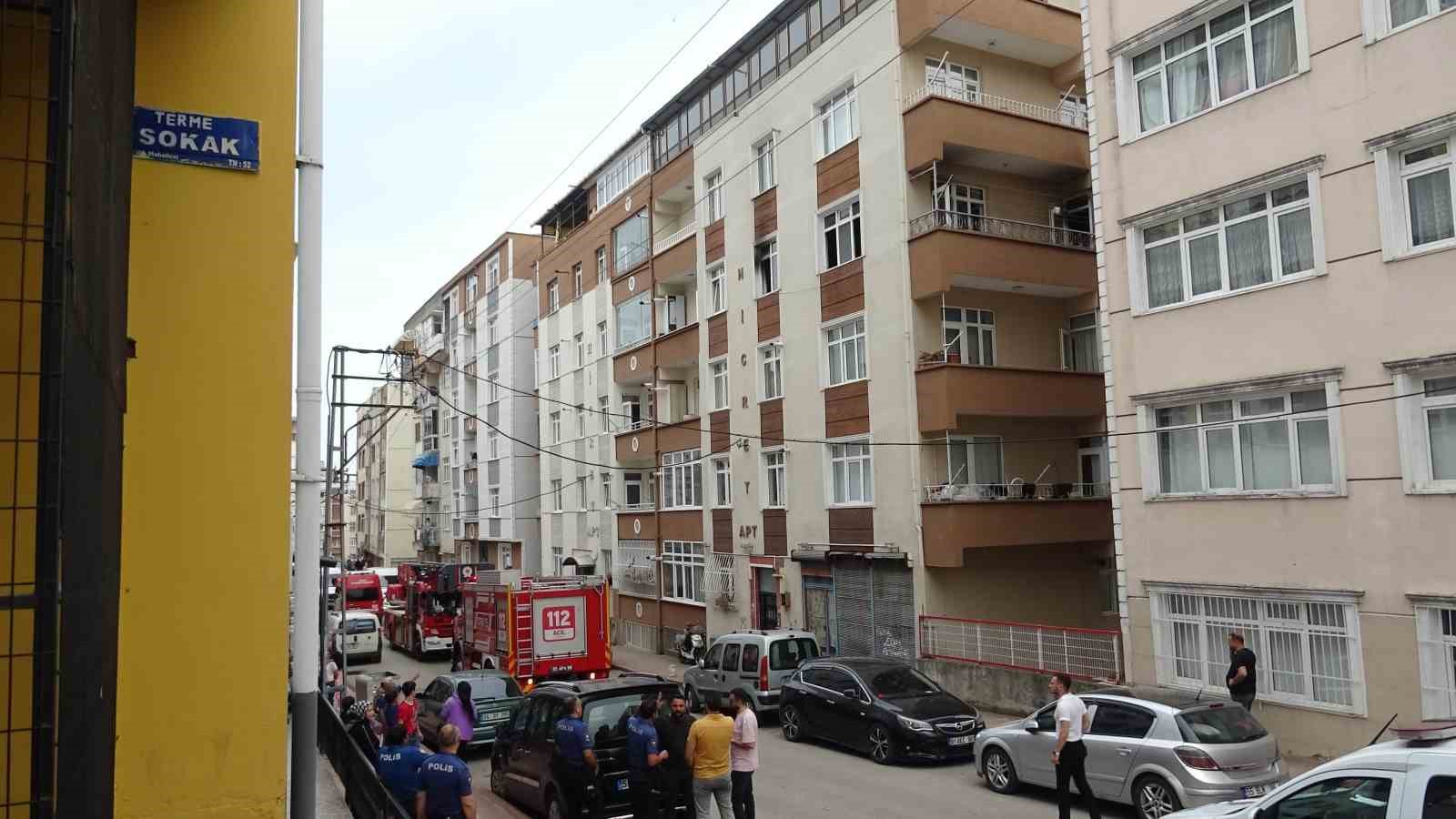 Samsun’da yangın paniği: Babasına kızıp evi ateşe verdi 