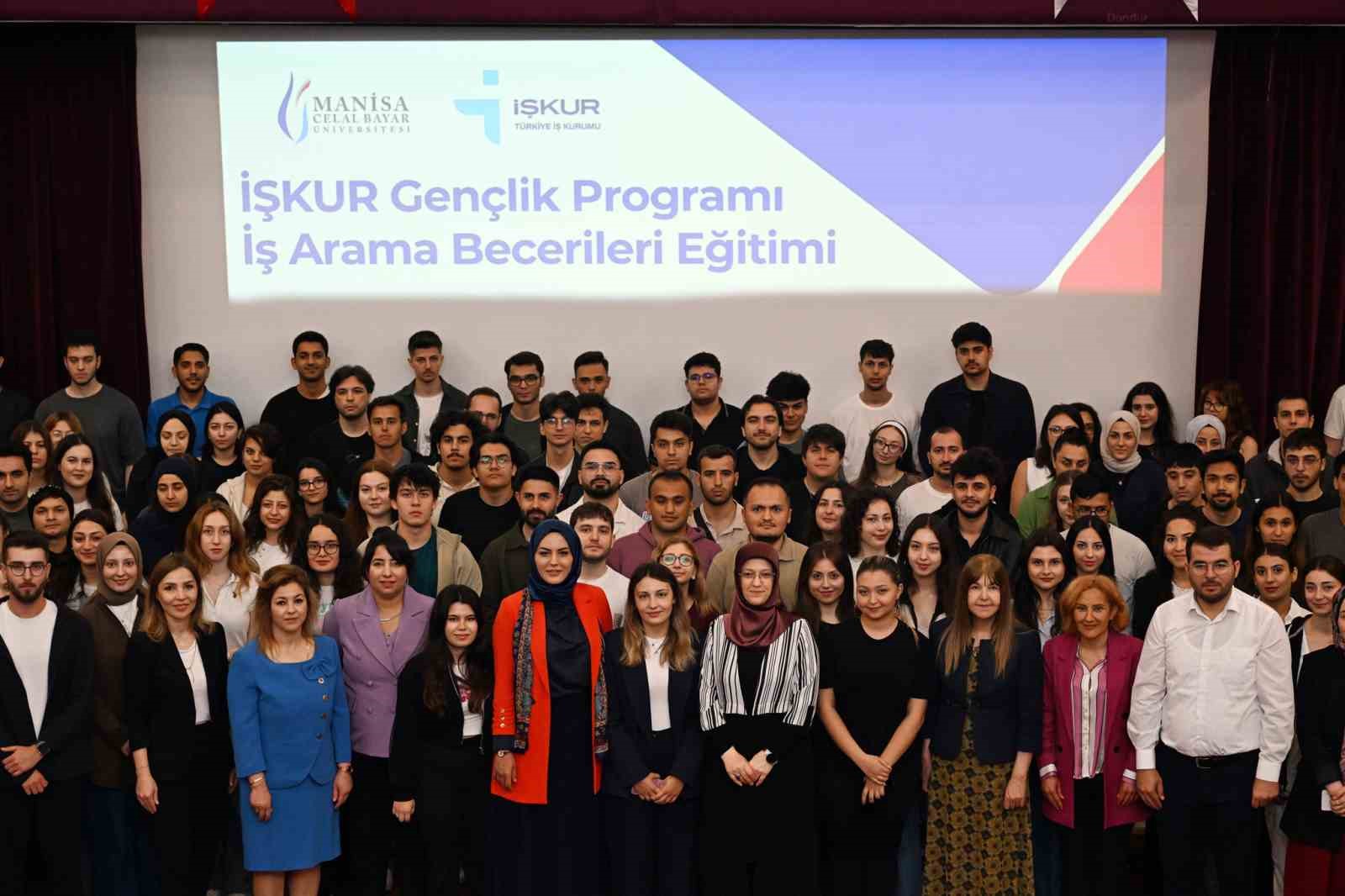 İŞKUR ’Gençlik programı iş arama becerileri eğitimi’ MCBÜ’de gerçekleştirildi 