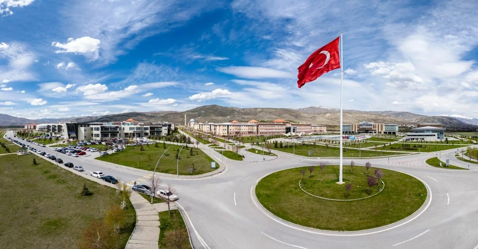 EBYÜ ile KUDAKA arasında yapay zeka eğitiminde protokol!