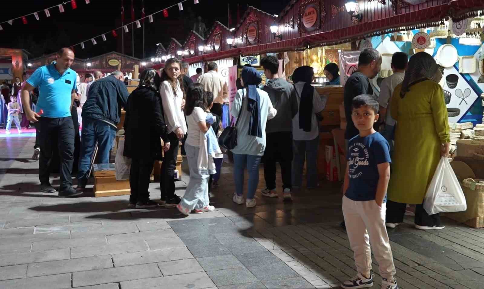 İlk kez düzenlendi, binlerce vatandaş ziyaret etti: Kaliteli ve uygun fiyatlı ürünler yoğun ilgi gördü 