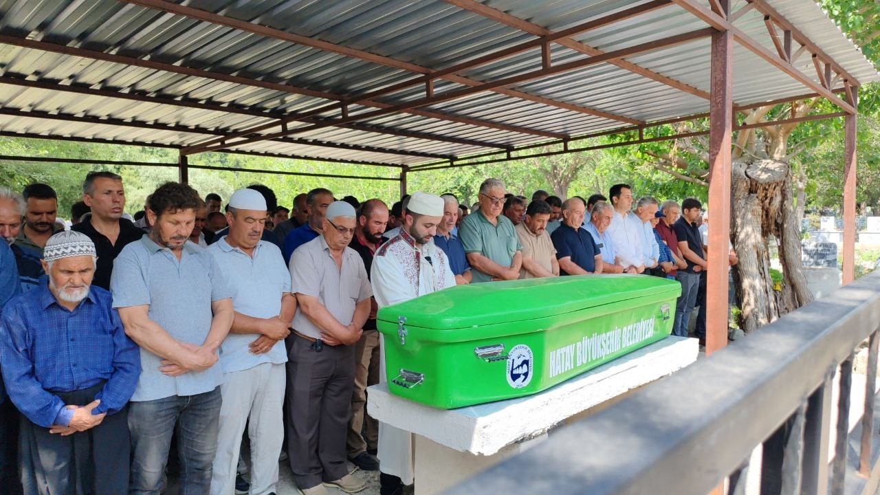 Beynine pıhtı atan çocuk, 15 gün süren yaşam mücadelesini kaybetti 