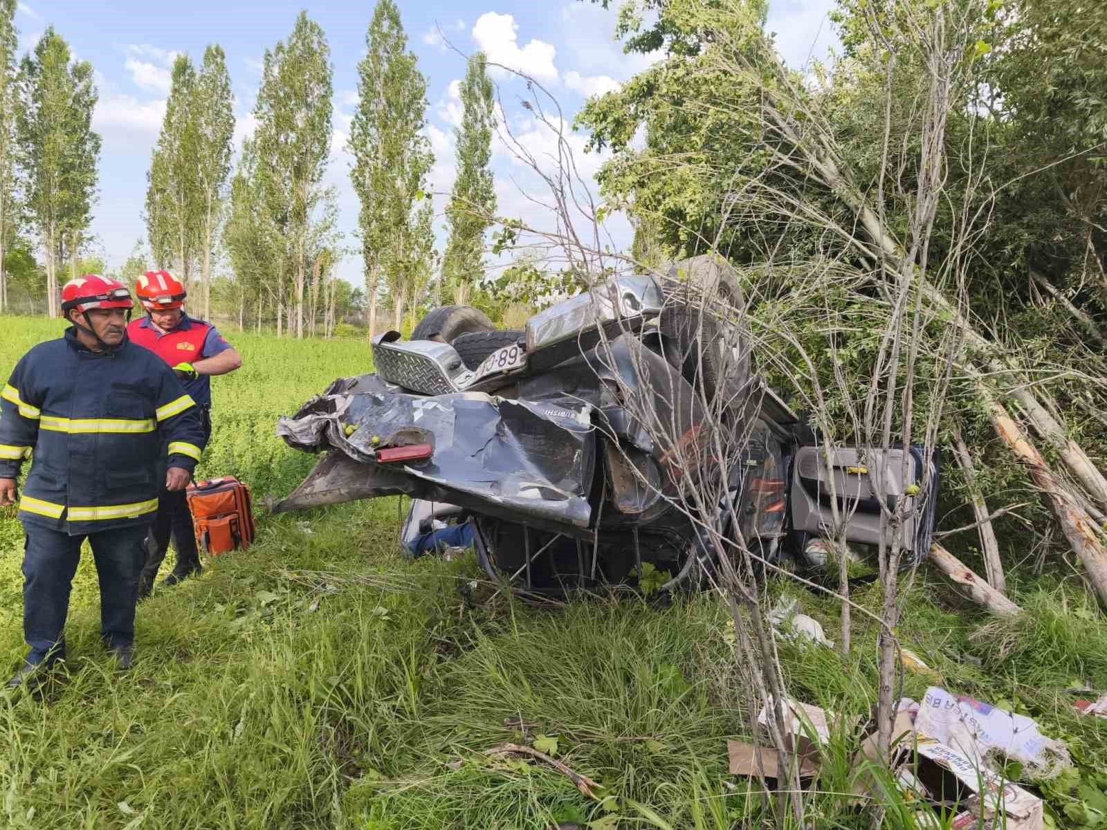 Iğdır’da trafik kazası: Azerbaycan plakalı araç takla attı, 1’i ölü 4 yaralı 