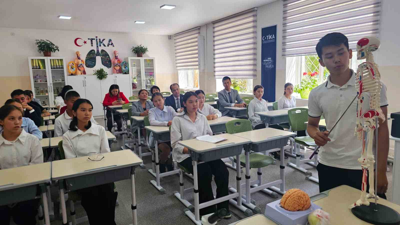 TİKA’dan Kırgızistan’da eğitime destek