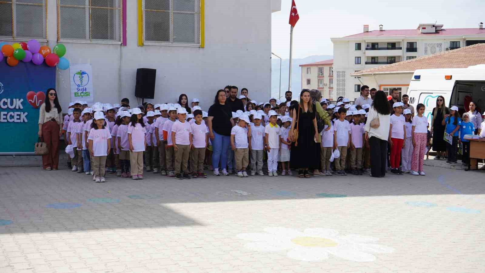 Şırnak’ta çocuklara erken yaşta sağlık bilinci aşılanıyor 