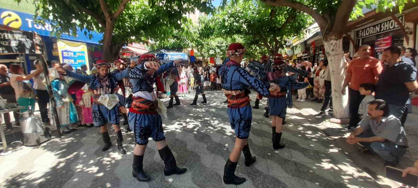 İncirliova’da kursiyerler hünerlerini sergiledi 