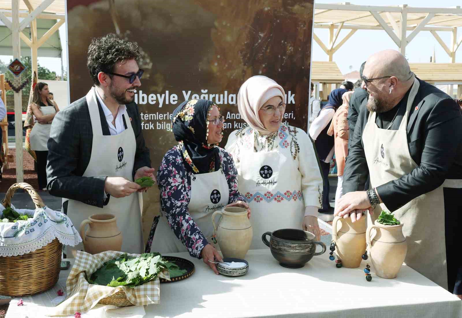 Emine Erdoğan, Nevşehir’de Türk Mutfağı Haftası kapsamında yoğurt mayaladı 