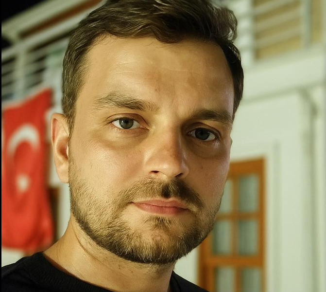 Televizyon programlarında aranıyordu, Ağaca asılı cansız bedeni bulundu.