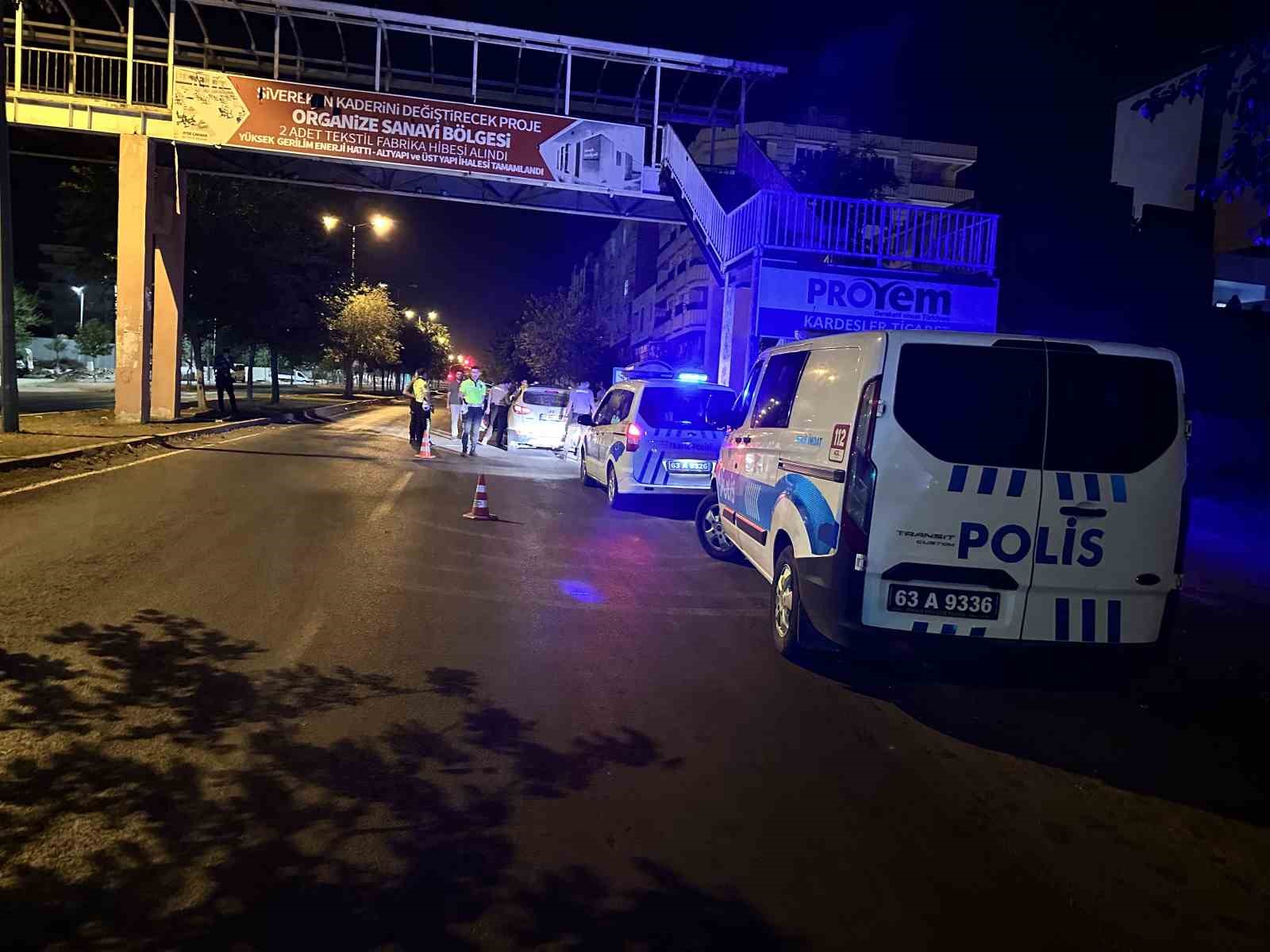Siverek’te polisle silahlı çatışma kamerada... Zanlı yaralı olarak yakalandı 