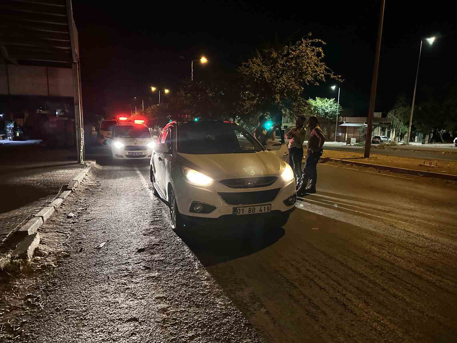 Siverek’te polisle silahlı çatışma kamerada... Zanlı yaralı olarak yakalandı 